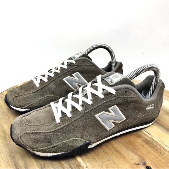 New Balance 442 Gray Sneakers with White Accents - Picture 4 of 8